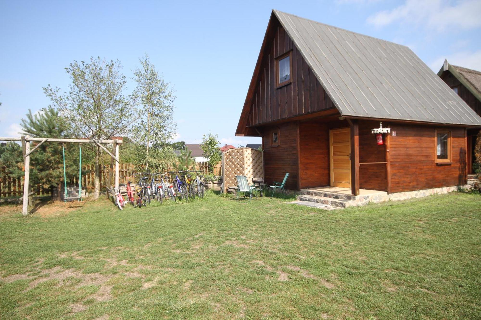 Dworek Leba I Domki Ranczo Itrich Exterior photo